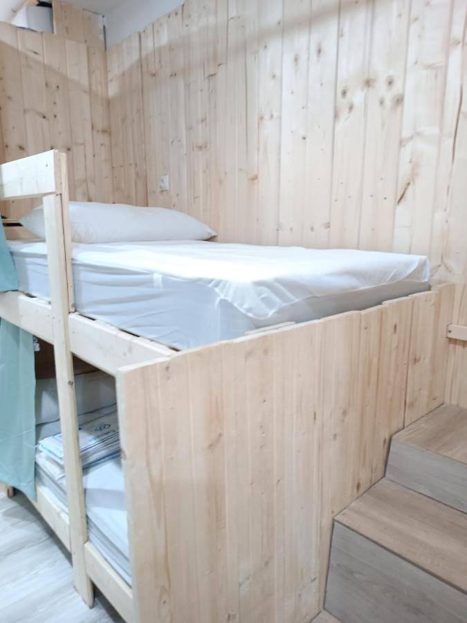 Hostel Bretema Lugo Exteriör bild