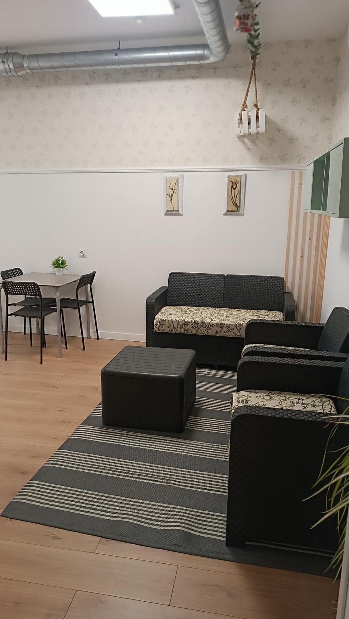 Hostel Bretema Lugo Exteriör bild